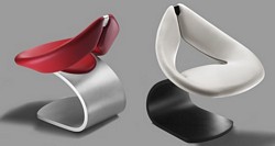 Chair with leather upholstery in choice of colours and with a silver or black base
