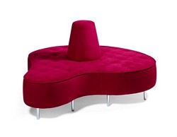 Modular seating with central column upholstered in leather or fabric